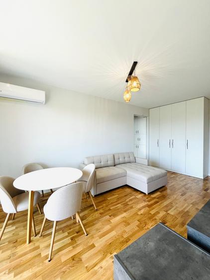Apartament cu 2 camere decomandat în P-ta Presei Libere