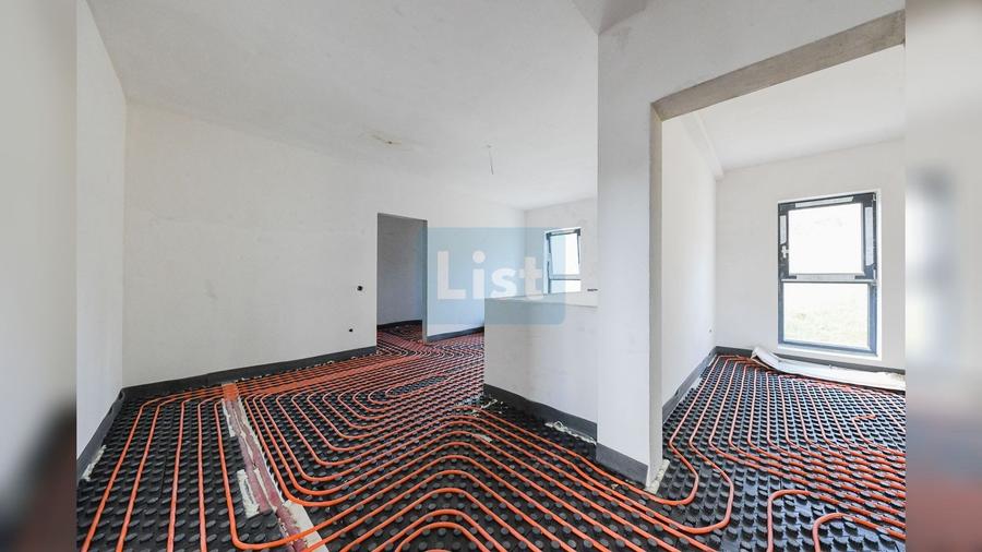 Casă cu 4 camere cu Teren 866 Mp în Feleacu