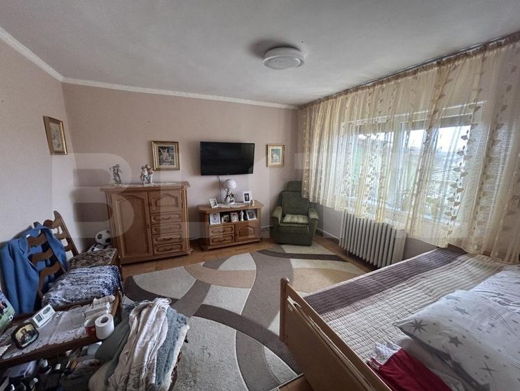 Casă individuală cu 4 camere cu Teren 250 Mp în Iorga