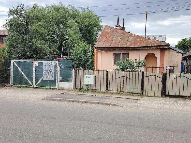 Teren de 1050 mp, în Bucov