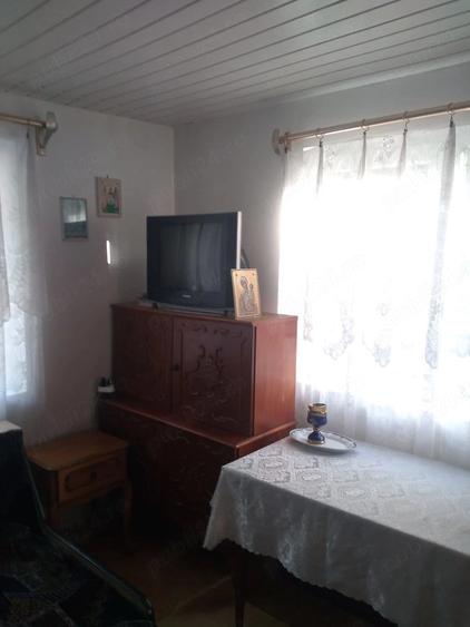Casă cu Teren 900 Mp în Vulturu