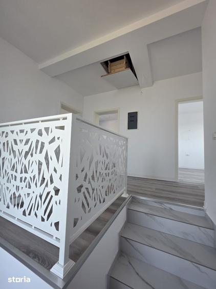 Casă cu 5 camere cu Teren 350 Mp în Becicherecu Mic