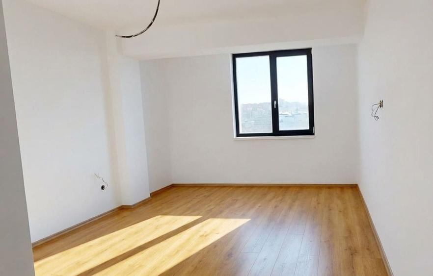 Apartament cu 3 camere în Cetate