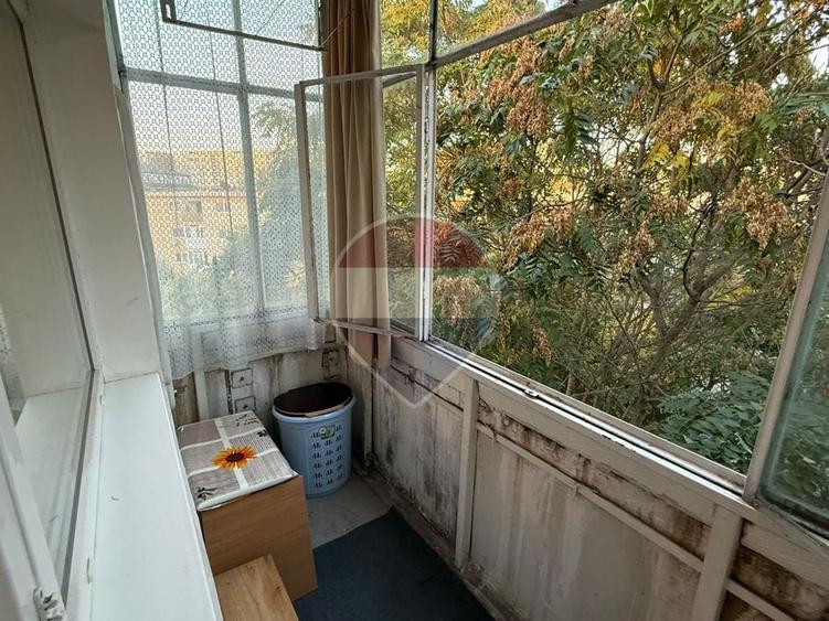 Apartament cu 2 camere semidecomandat, mobilat în Militari
