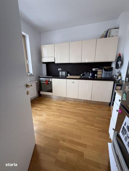 Apartament cu 3 camere decomandat în Romană