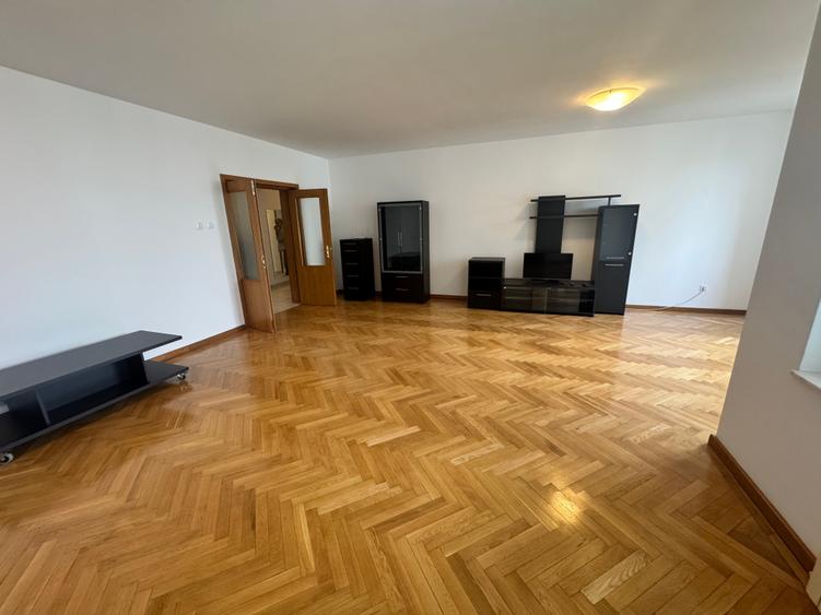 Apartament cu 2 camere decomandat în Calea Plevnei