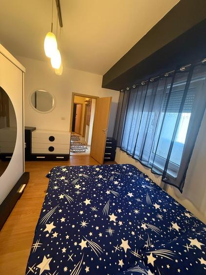 Apartament cu 3 camere în Girocului