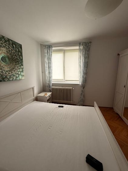 Apartament cu 3 camere decomandat, mobilat în Dristor