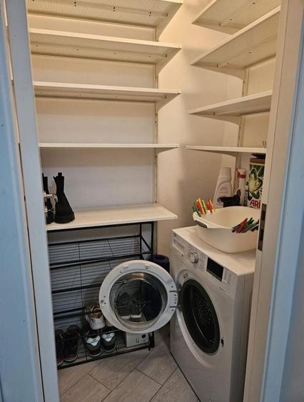 Apartament cu 3 camere semidecomandat în Faleza Nord
