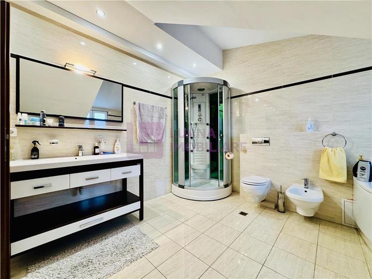 Apartament cu 3 camere decomandat, mobilat în Aeroport