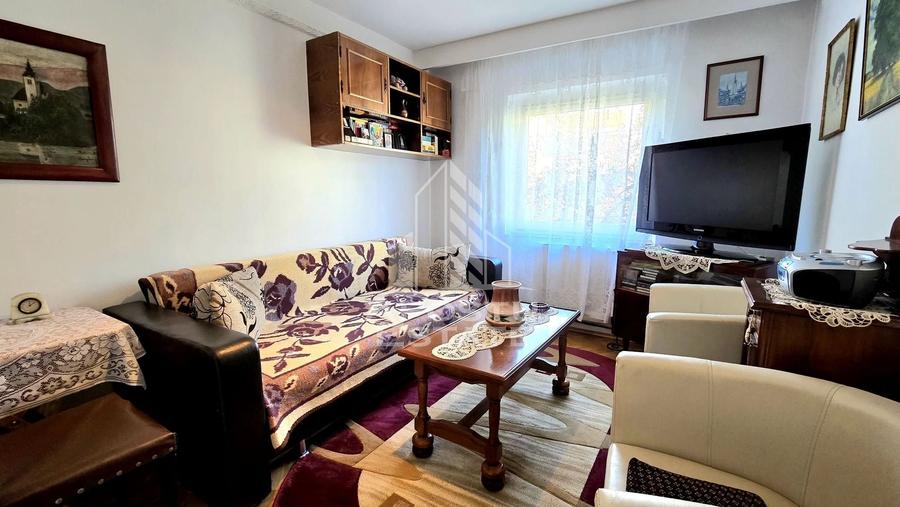 Apartament cu 3 camere decomandat, mobilat în Bucovina