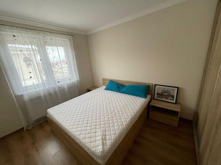 Apartament cu 2 camere semidecomandat, mobilat în Giroc