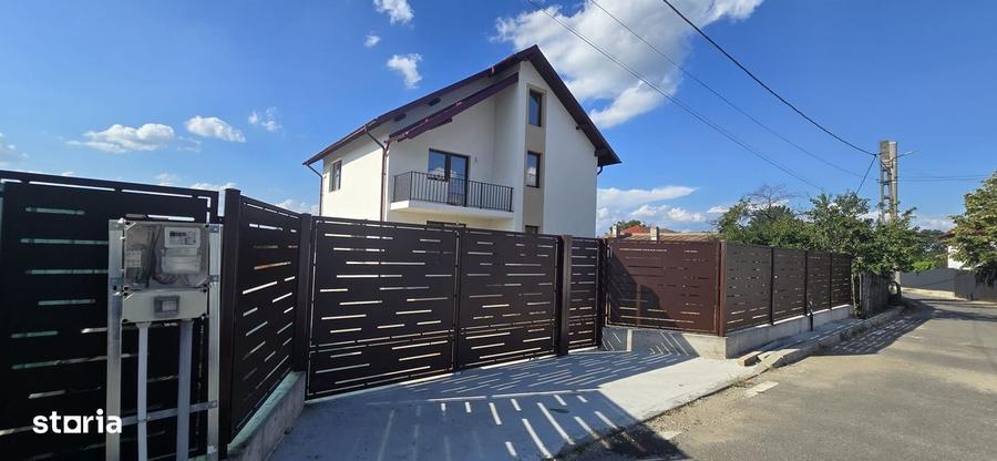 Casă cu 4 camere cu Teren 600 Mp în Bradu