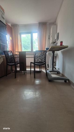 Spațiu comercial, de 54 mp, în Km 4