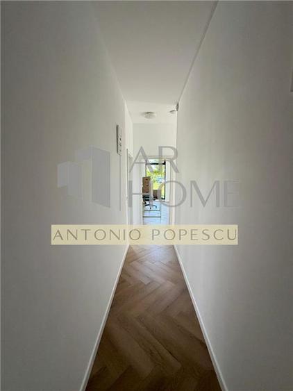 Spațiu comercial, de 160 mp, în Albert