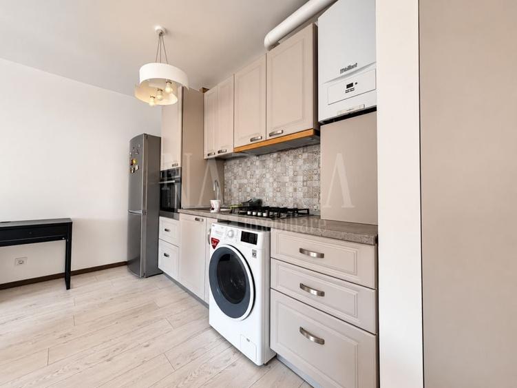 Apartament cu 3 camere semidecomandat în Grigorescu