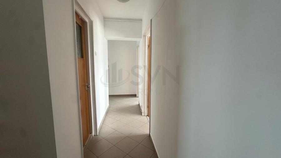 Apartament cu 4 camere decomandat în Amzei