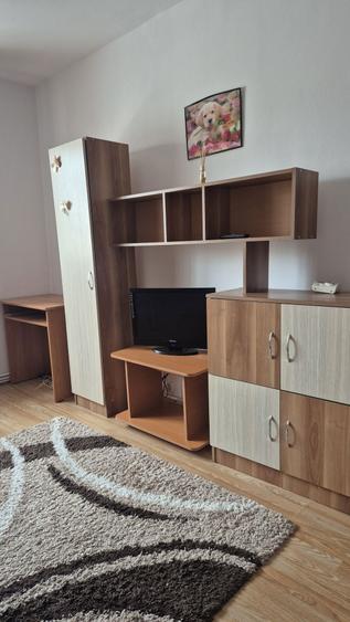 Garsonieră decomandată în Vasile Aaron