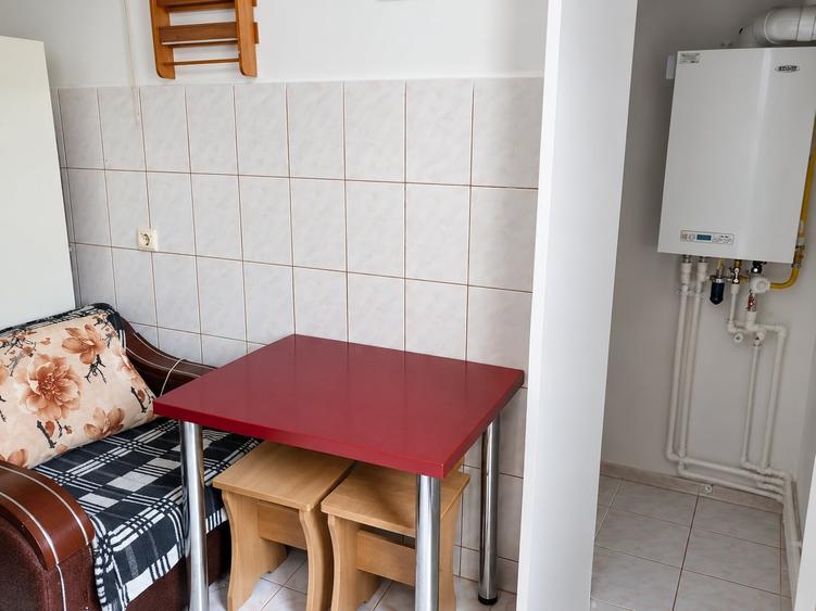 Apartament cu 2 camere decomandat, mobilat în Tătărași
