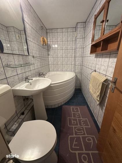 Inchiriez apartament 4 camere decomandat - 5