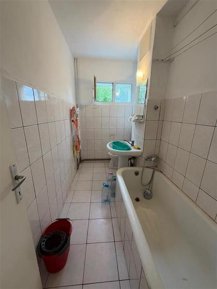 Apartament cu 2 camere nedecomandat în Podu Roș