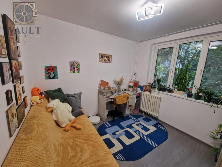 Apartament cu 3 camere decomandat, mobilat în Drumul Taberei
