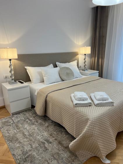 Apartament cu 2 camere decomandat în Valea Aurie