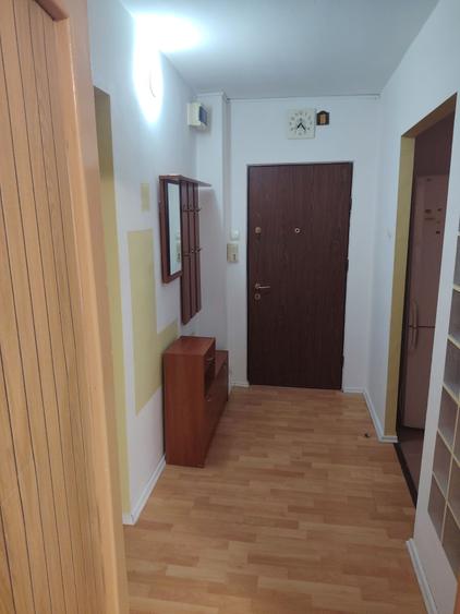 Apartament cu 3 camere decomandat în Bucovina