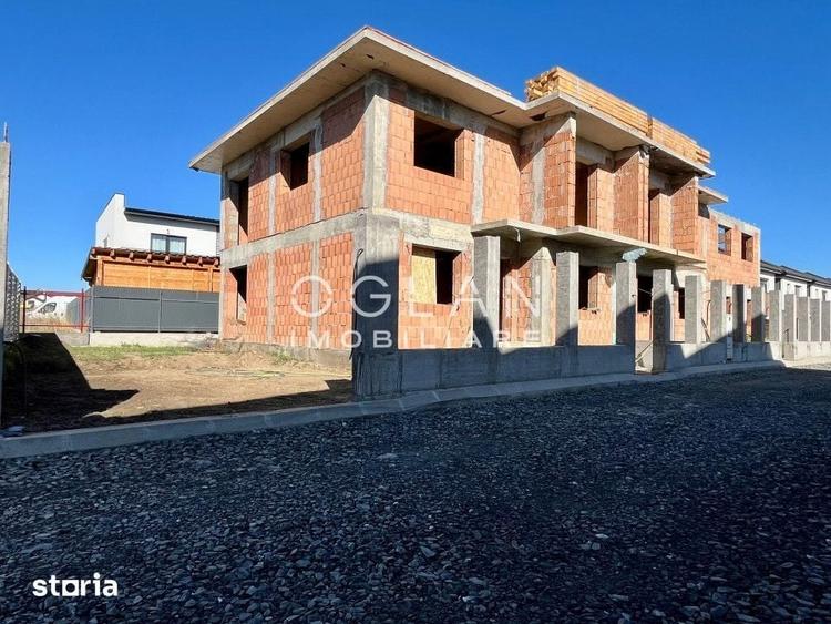 Casă cu 4 camere cu Teren 250 Mp în Șelimbăr