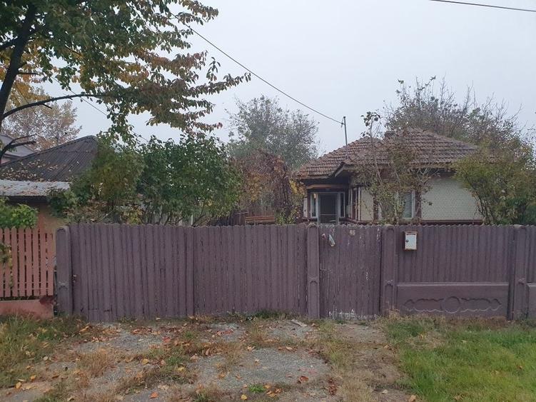 Casă cu 4 camere în Central