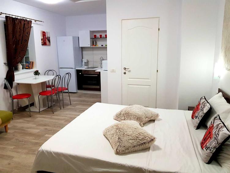 Garsonieră decomandată în Central