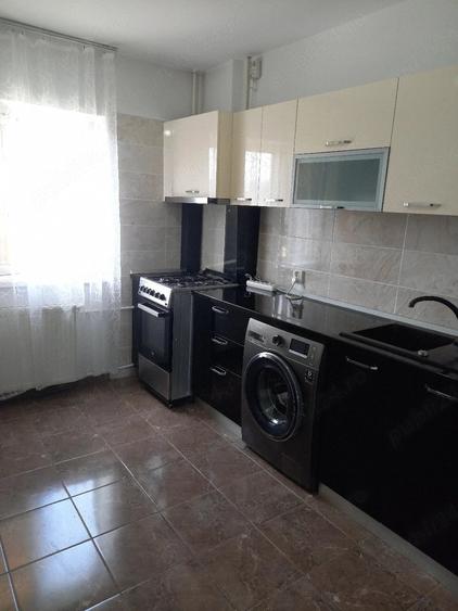 Apartament cu 2 camere decomandat în 9 Mai