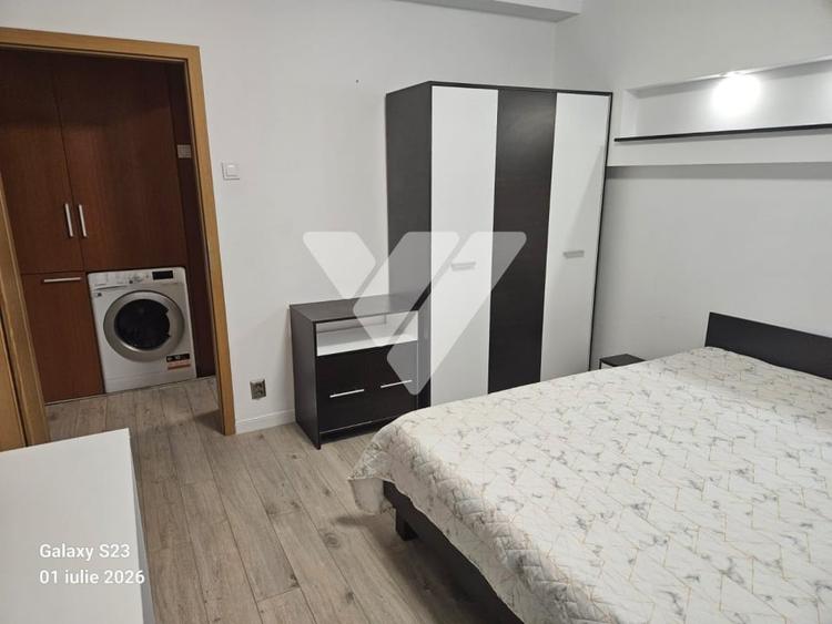 Apartament cu 3 camere decomandat, mobilat în Vasile Aaron