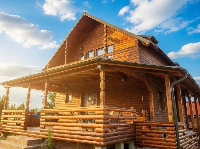 Casă cu Teren 1260 Mp în Beliș
