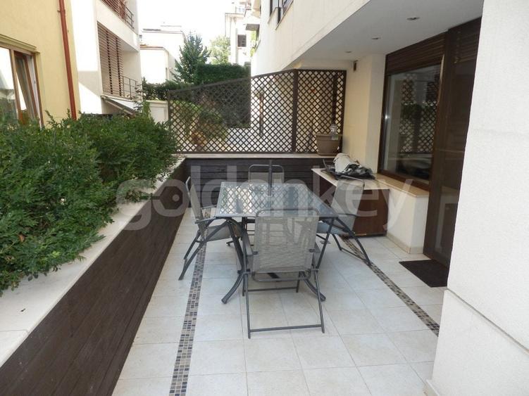 Apartament cu 4 camere decomandat, mobilat în Dorobanți