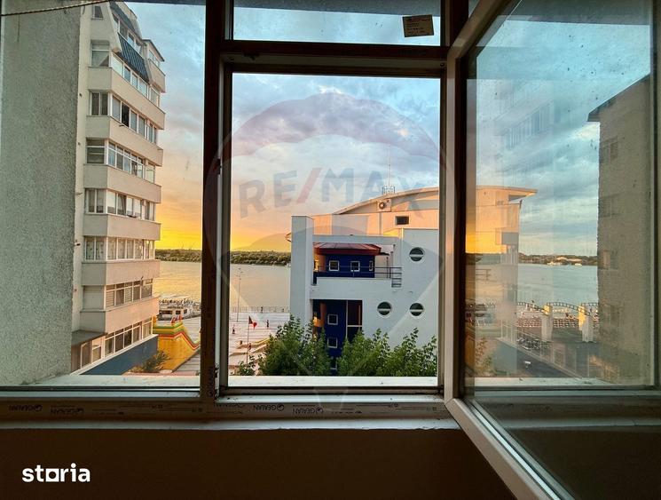 Apartament cu 2 camere decomandat în Faleză