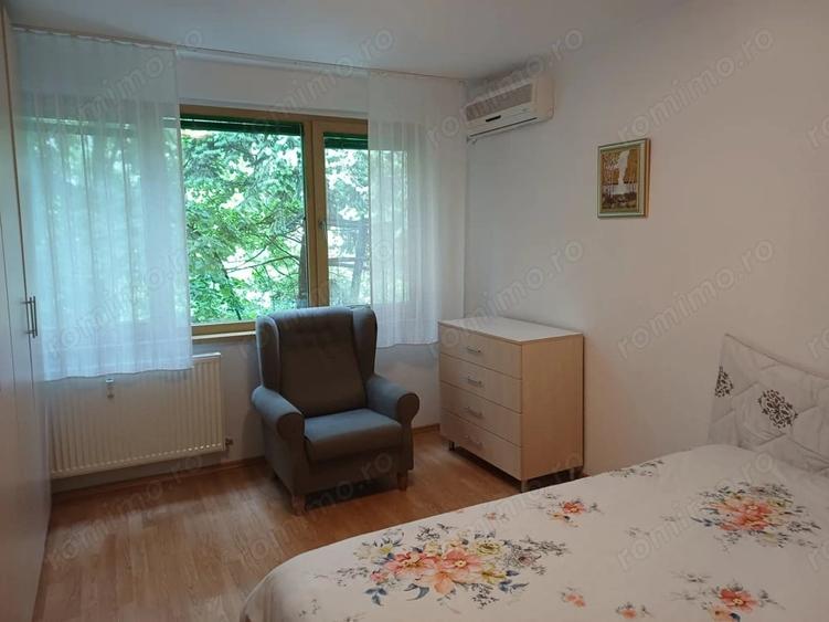 Apartament cu 4 camere semidecomandat în Gorjului