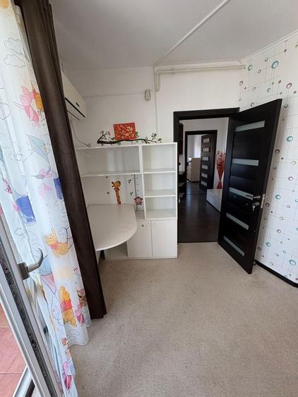 Inchiriez apartament 3 camere Prelungirea Ghencea colt cu Valea Larga - 10