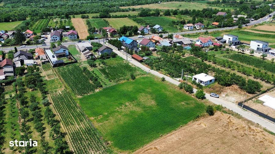 Teren de 625 mp, în Țițești