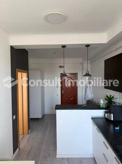 Apartament cu 2 camere semidecomandat, mobilat în Iris