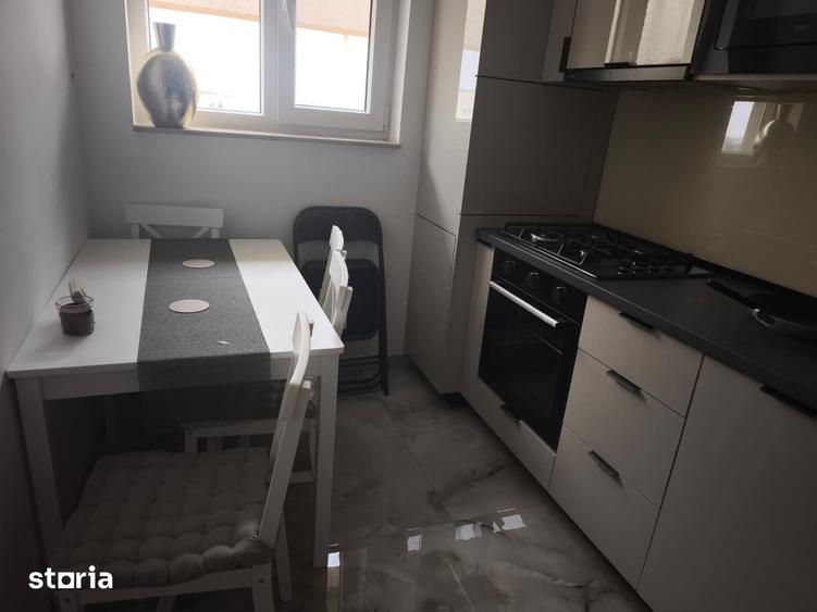 Apartament cu 3 camere în Ștefăneștii de Jos