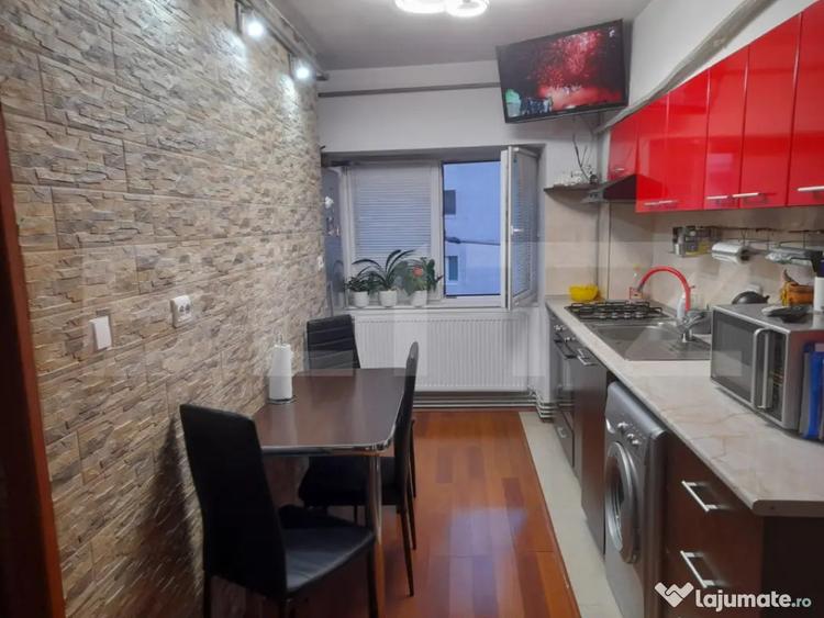 Apartament cu 2 camere decomandat în Central