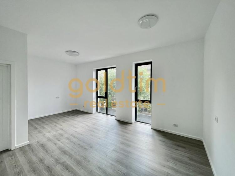 Duplex cu 7 camere cu Canalizare în Pipera