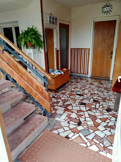 Casă cu 3 camere cu Teren 150 Mp în Central