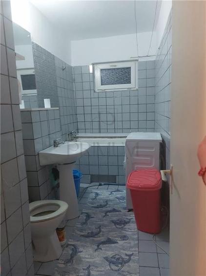 Garsonieră decomandată, mobilată în Dâmbovița