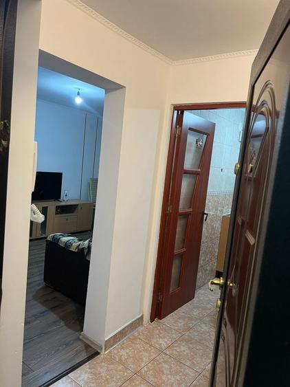 Apartament cu 3 camere în Tudor Vladimirescu