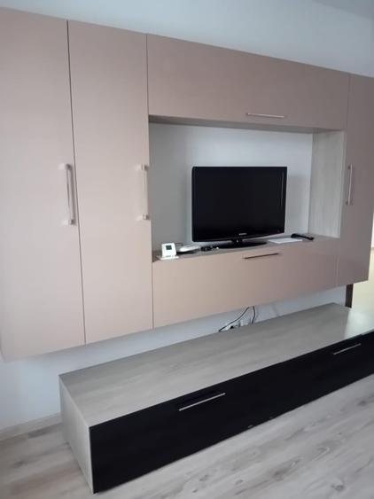 Apartament cu doua camere, decomandat, Visoianu, etajul 1 - 8