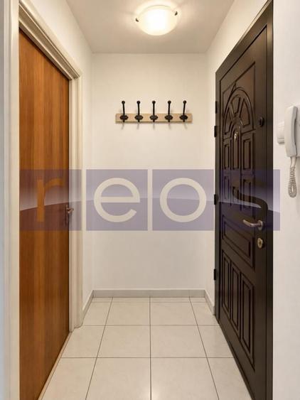 Apartament cu 3 camere circular, mobilat în Lujerului