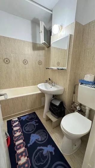 Apartament cu 3 camere decomandat, mobilat în Dristor