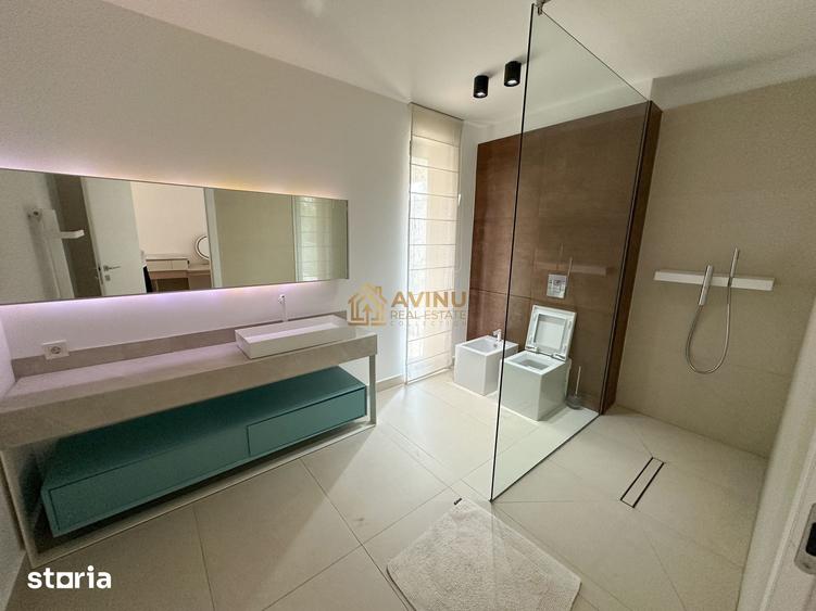 Casă cu 6 camere cu Teren 450 Mp în Central